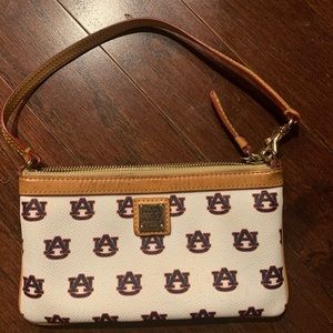 Auburn Dooney Bourke wristlet
